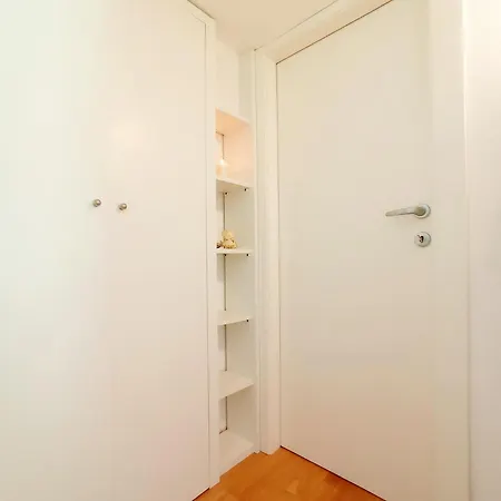 Luminoso Loft Nel Cuore Della Moda E Del Design Apartmán *