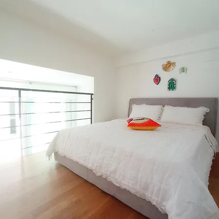 Luminoso Loft Nel Cuore Della Moda E Del Design *